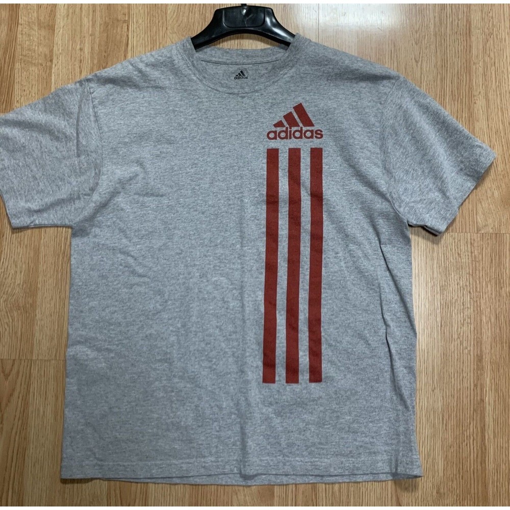 ADIDAS Men’s Gray & Red Graphic 3 Stripe Logo On Front  T -Shirt  Size Large
